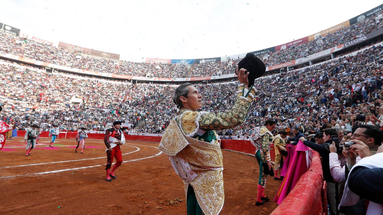 Jueza aplaza fallo sobre corridas de toros en Plaza México