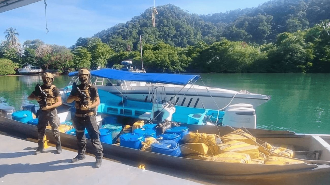 Decomisan 5.4 toneladas de droga en operativo de Costa Rica