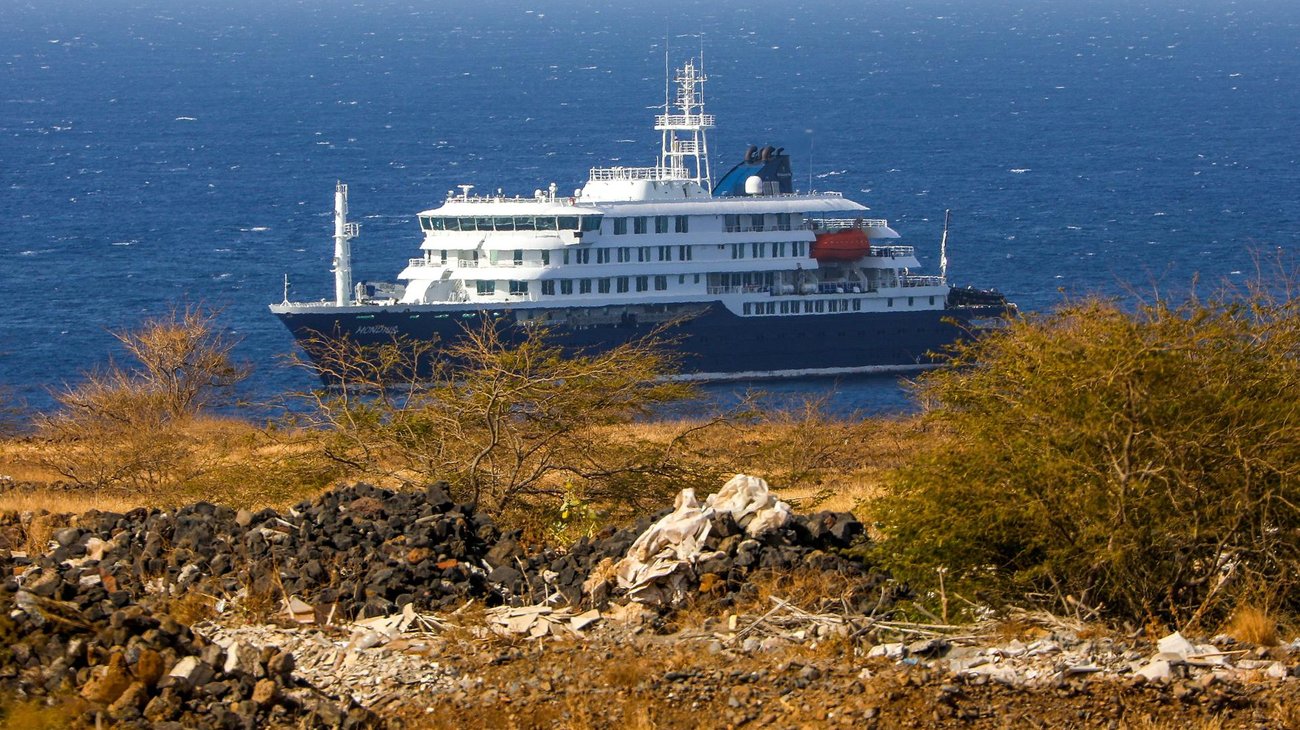 Hantavirus en crucero que causó muertos se contagia entre humanos