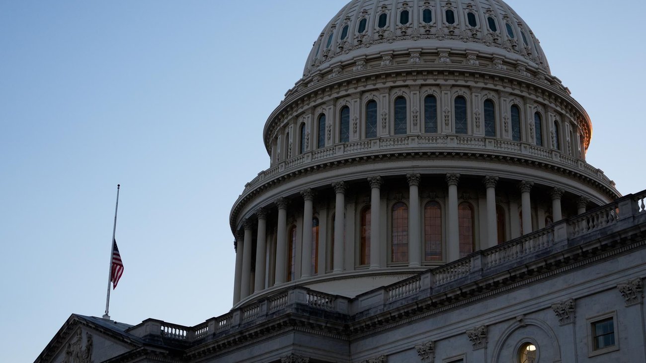 Senadores logran acuerdo para poner fin al cierre federal de EUA
