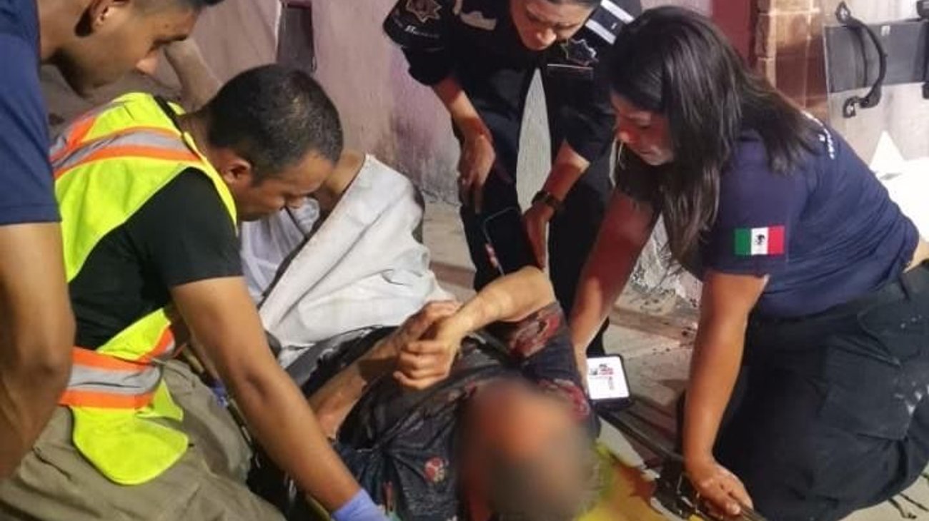 Dan de alta a adulto mayor que era víctima de violencia familiar