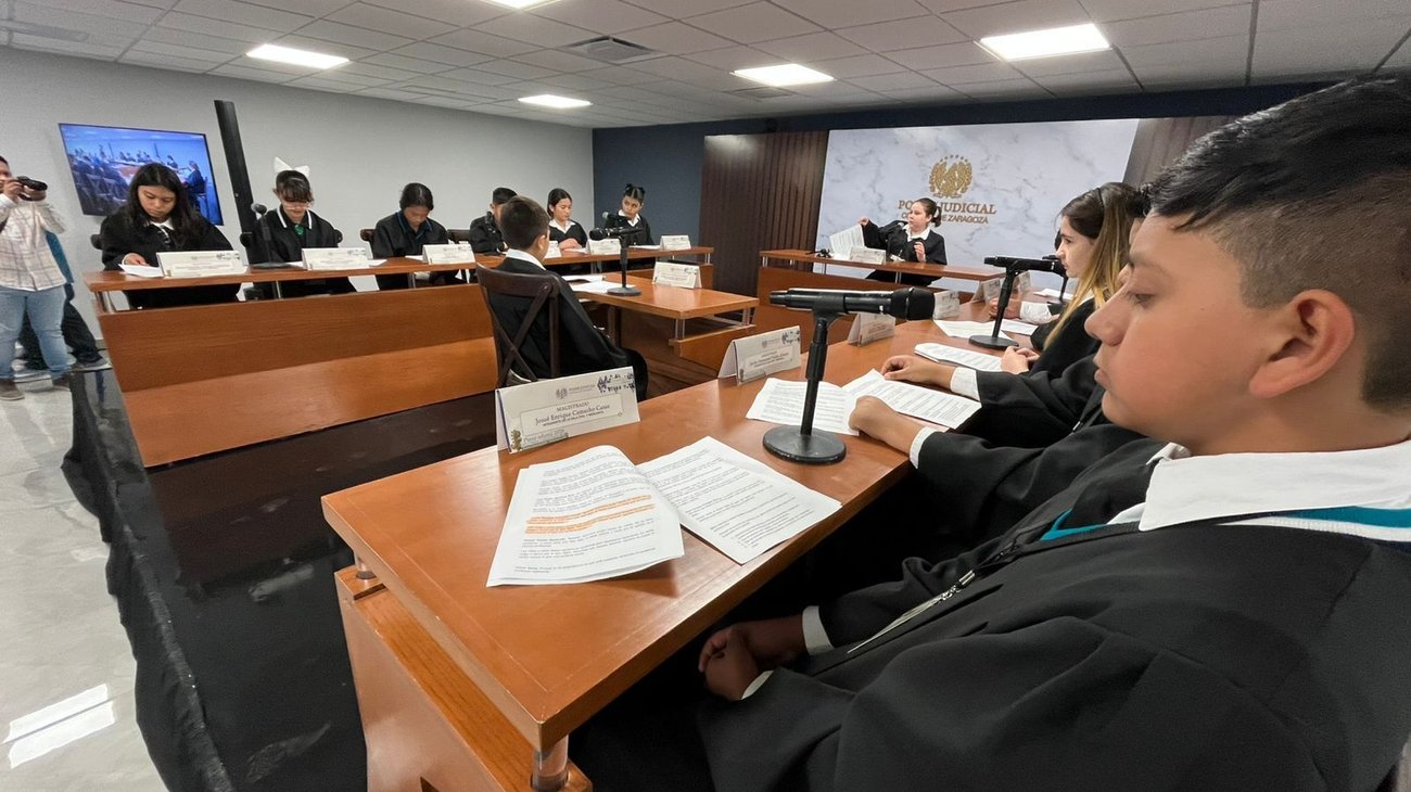 Celebra Poder Judicial de Coahuila 'Magistrado por un día'