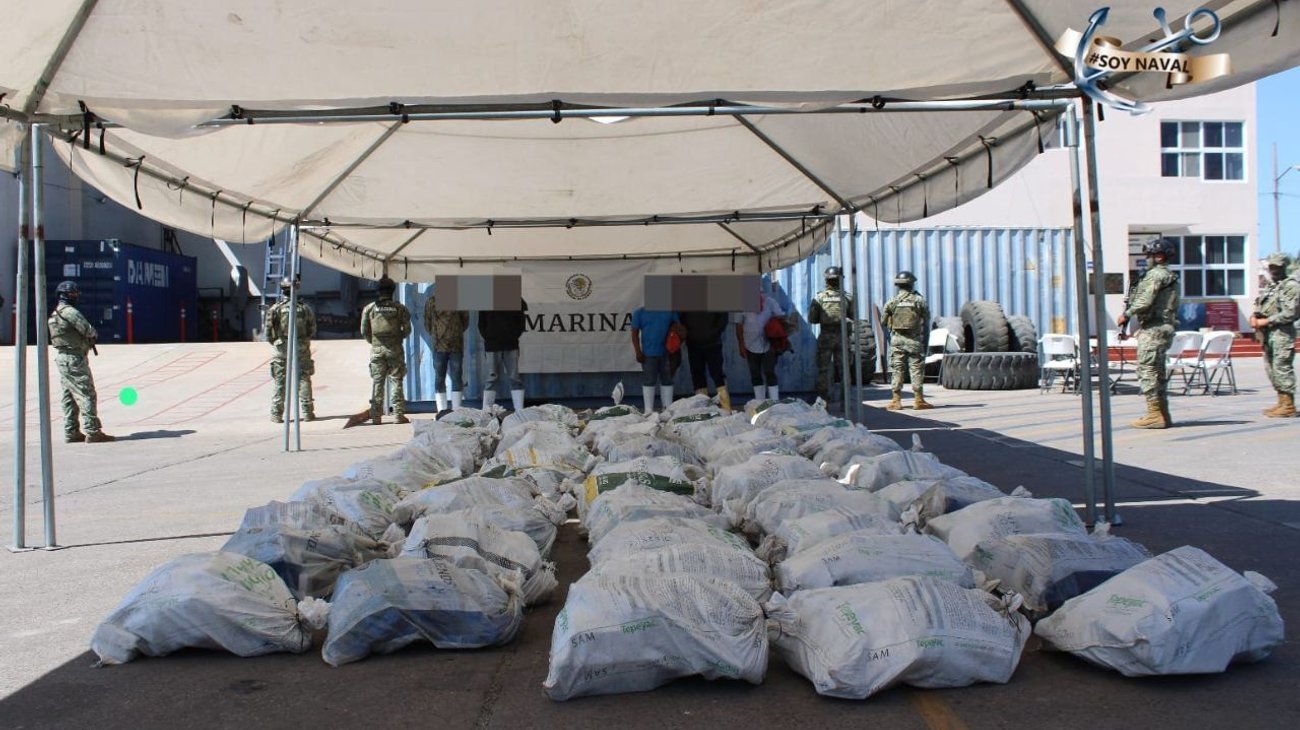 Decomisa Semar más de 1,800 kg de cocaína cerca de Mazatlán