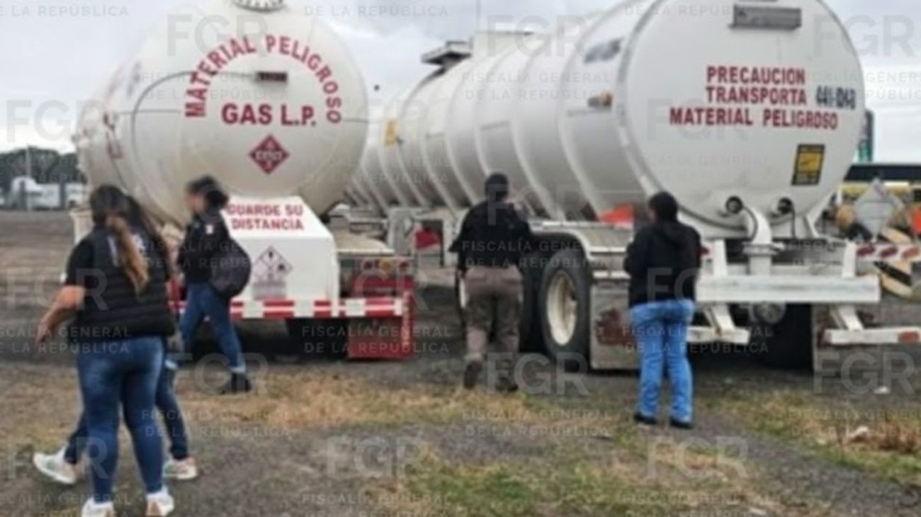 decomisan_50000_litros_huachicol_veracruz_fgr_7180a35b44