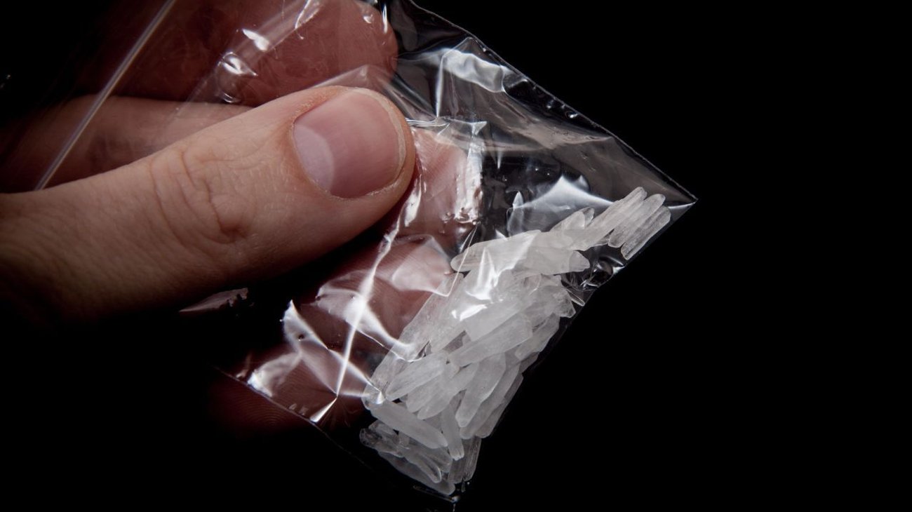 Decomisan cargamento de metanfetamina con destino a China