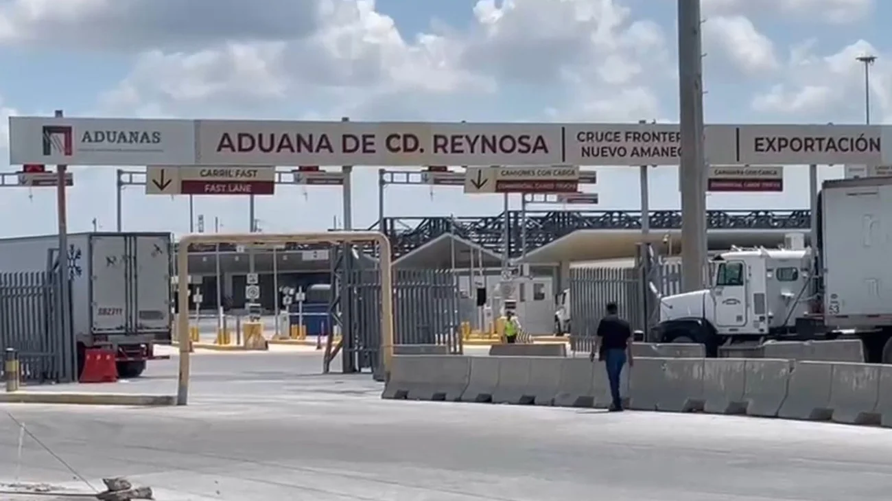 Decomisan 741 kilos de droga oculta entre chile morrón y pepinos