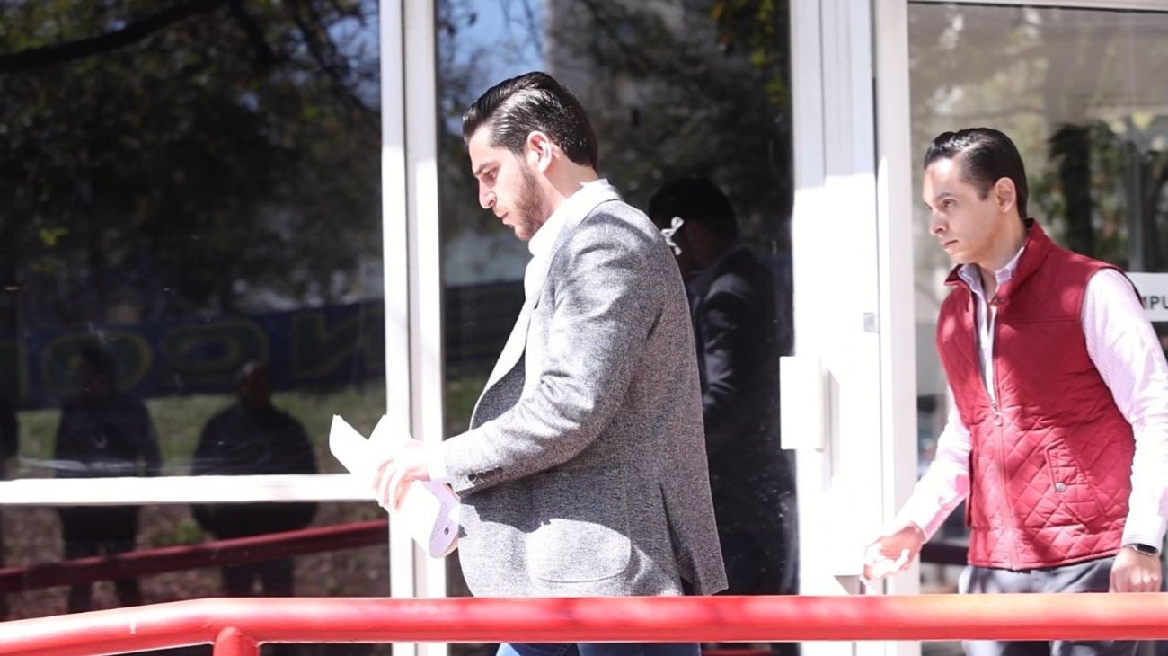 Denuncia edil de Pesquería a tránsito por presunta 'mordida'