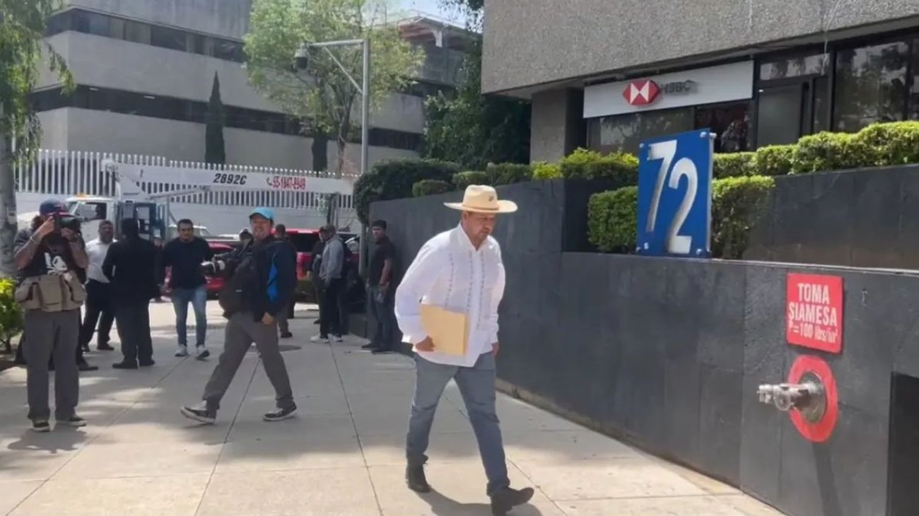 Denuncian por delincuencia organizada a hermano de Carlos Manzo