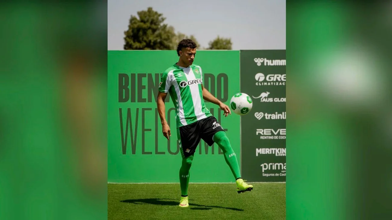 Presentan a Nelson Deossa como futbolista del Betis