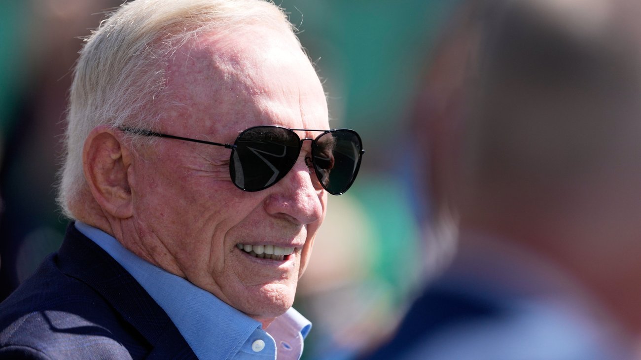 NFL multa a Jerry Jones con $250,000 por gesto obsceno vs Jets