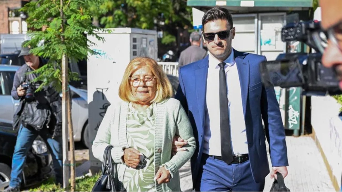 Procesan a hermanas de Maradona por fraude con su marca comercial