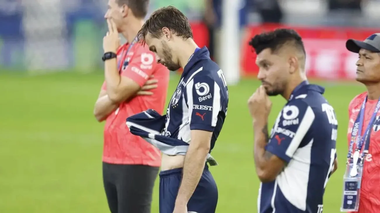 Es duda Sergio Canales para el juego de Rayados vs Santos