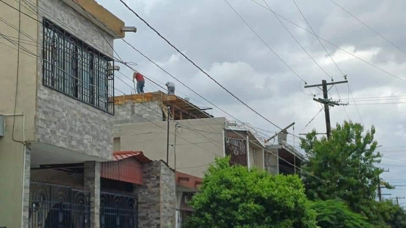 Se derrumba placa en vivienda y deja 8 lesionados en Apodaca