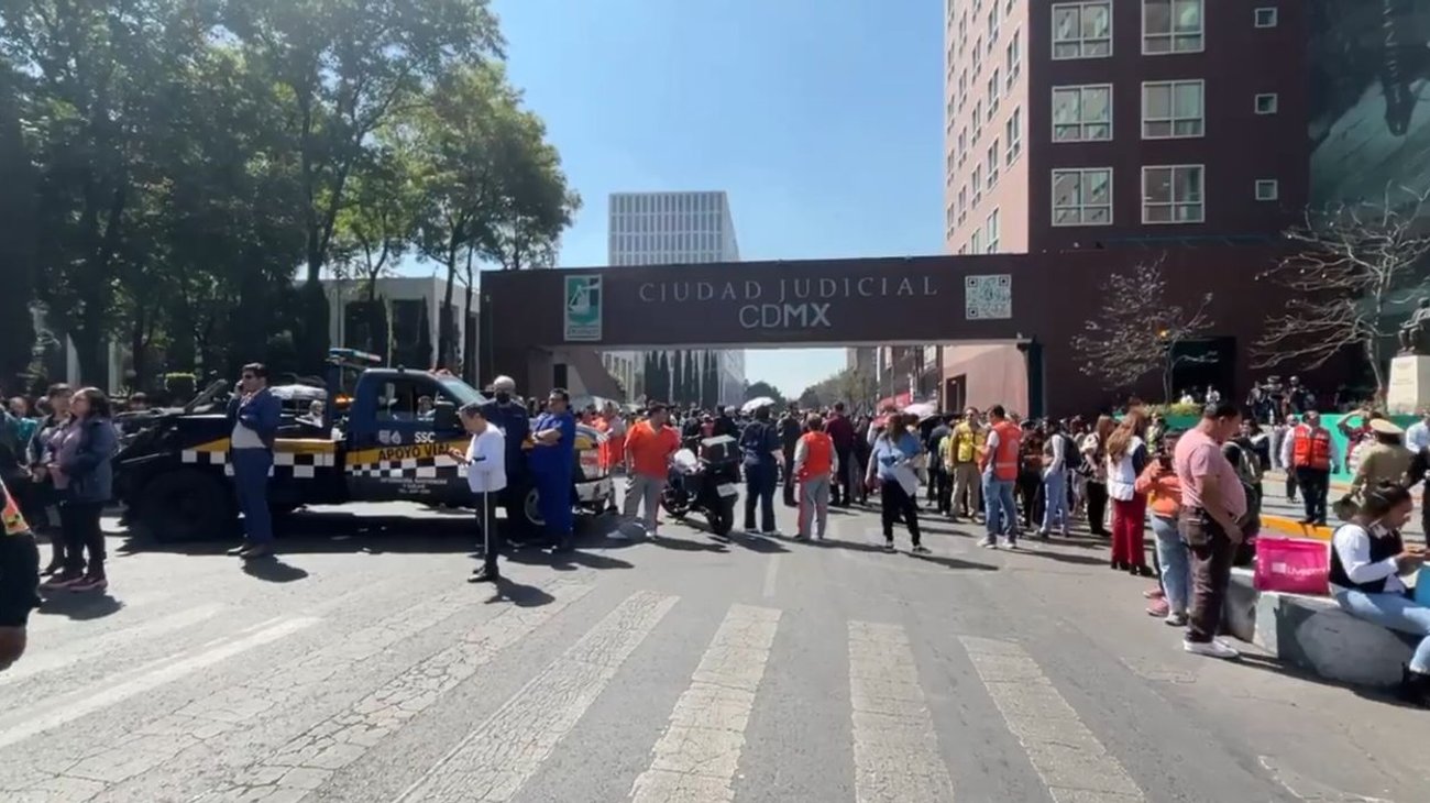 Desalojan juzgados ante presunta amenaza de bomba en CDMX