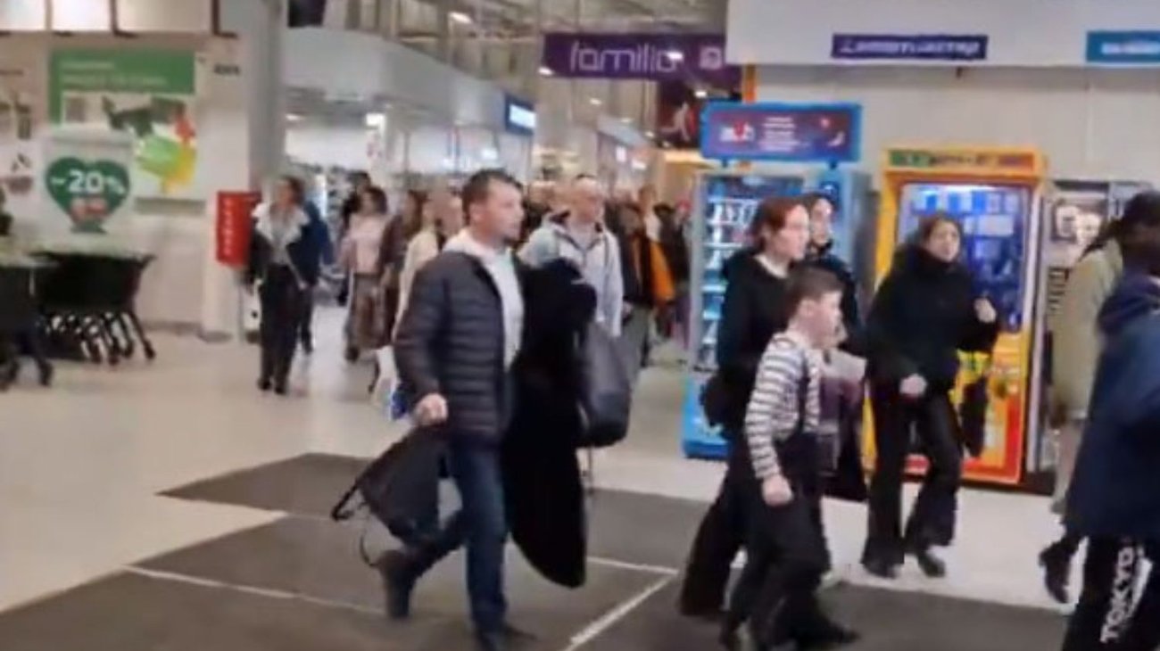 Desalojan centro comercial en San Petersburgo por bomba