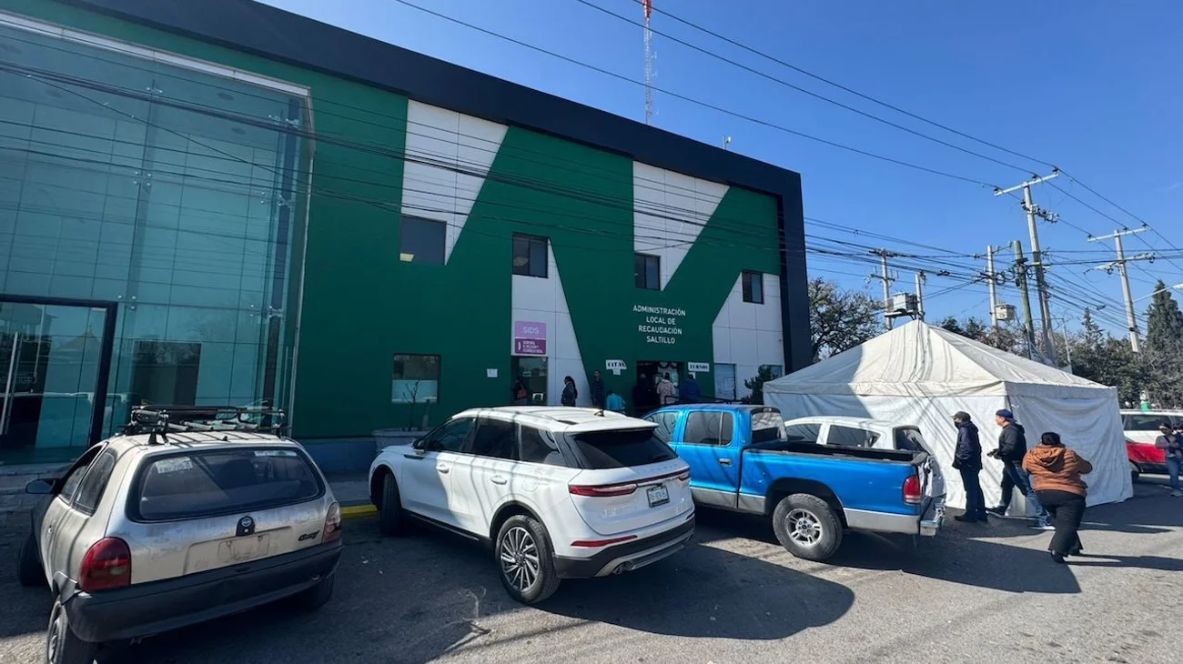 Aprovechan descuentos en el replaqueo con 'La Mera Mera'