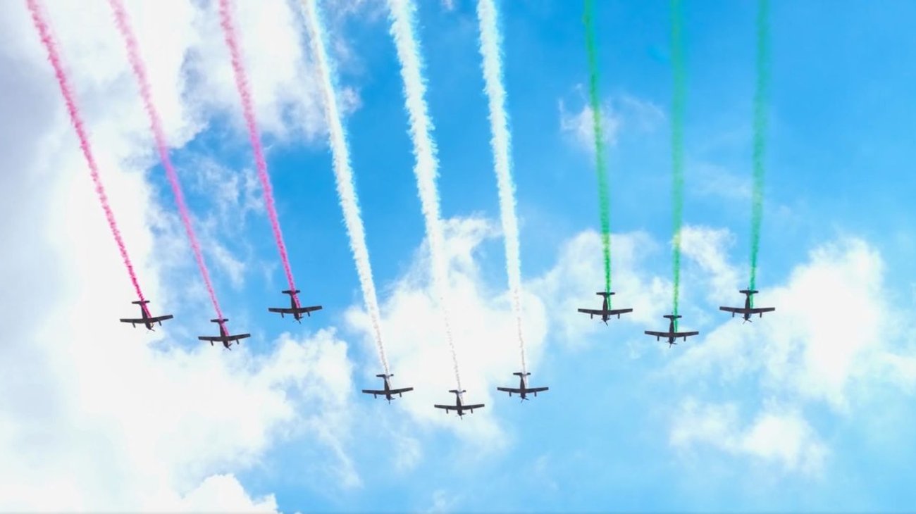 Con desfile cívico, celebran 216° Aniversario de Independencia