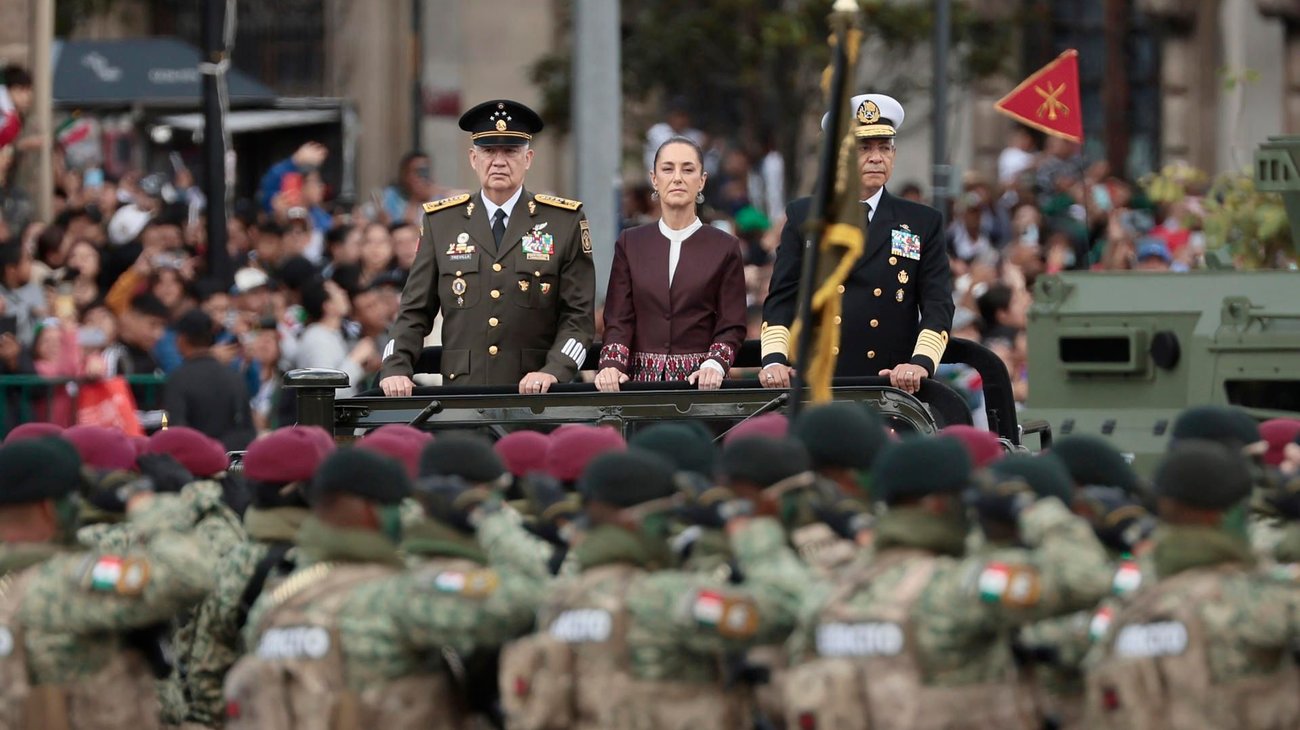 México resalta la defensa de la soberanía en desfile militar