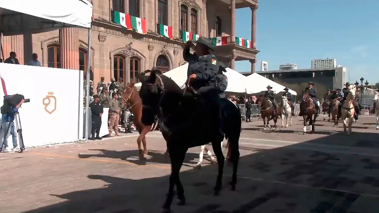 Harán desfile de la Revolución en día normal de actividades