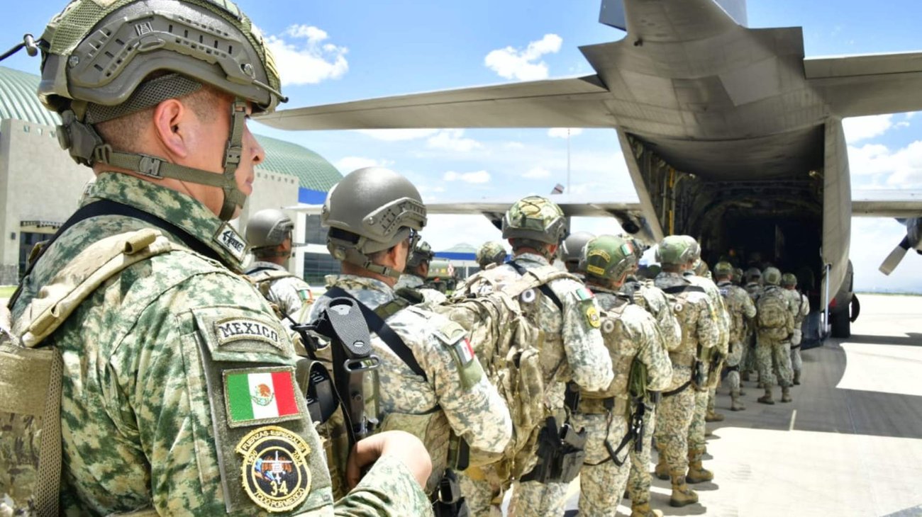 Defensa honra a militares caídos tras operativo en Jalisco