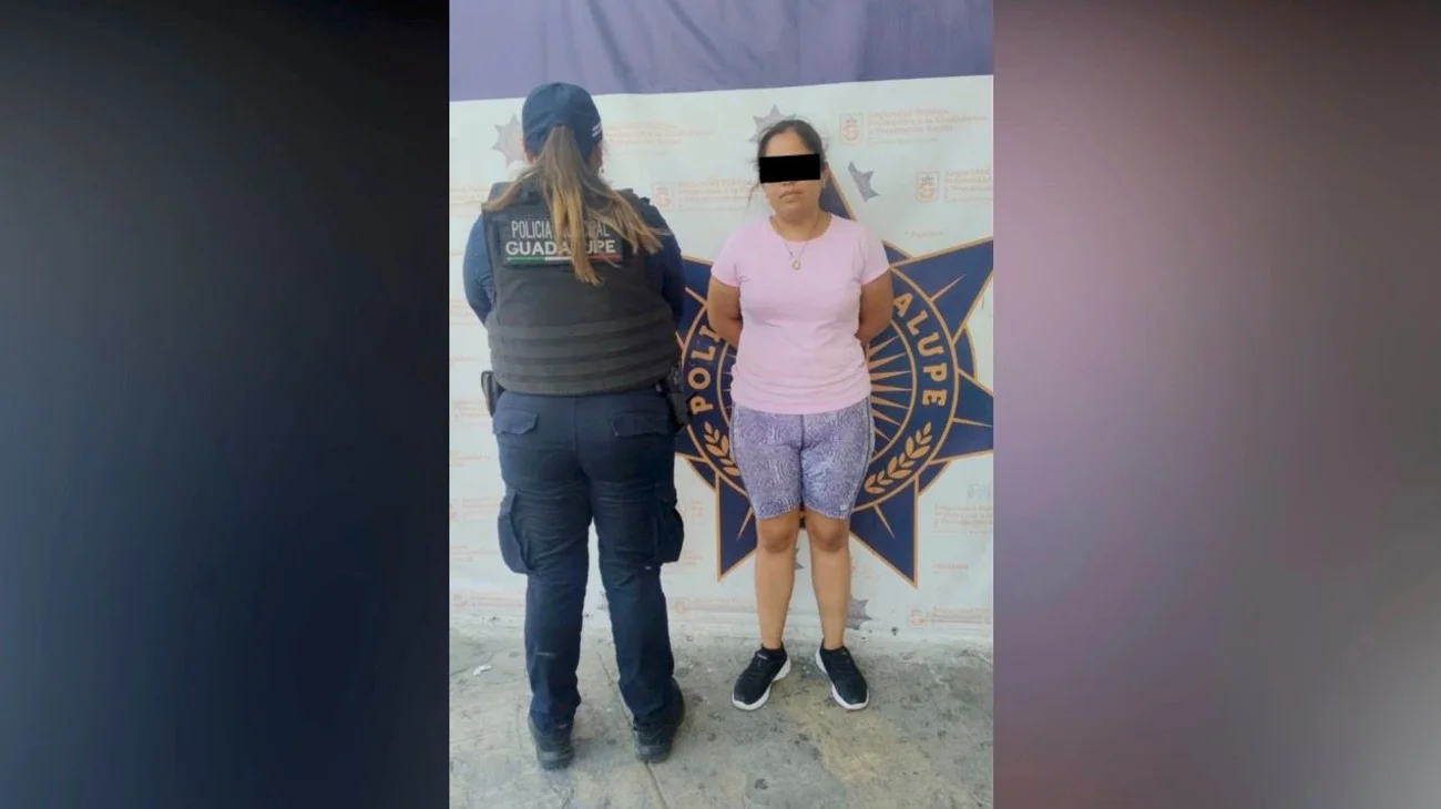 Detienen a mujer por intentar robar comida dietética en tienda