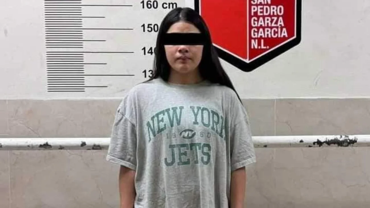 Joven roba productos de supermercado en San Pedro