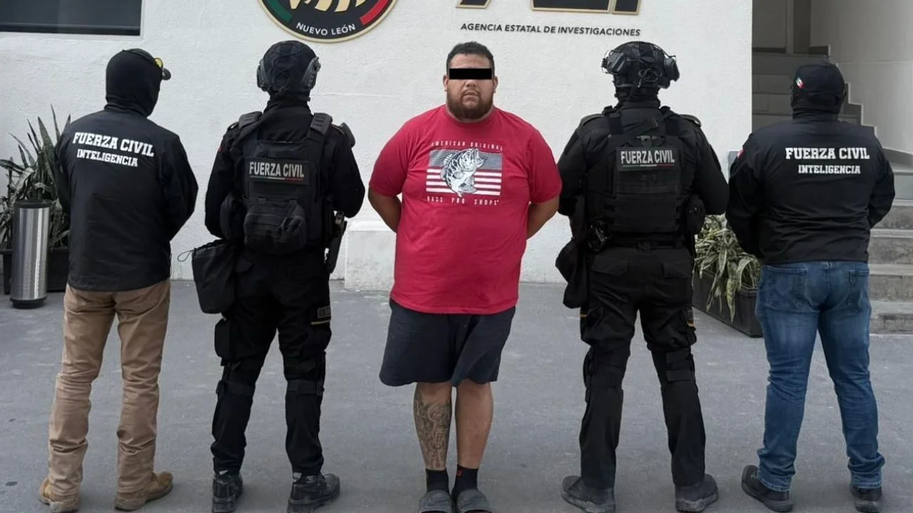 Detienen a hombre con droga y dinero en Apodaca