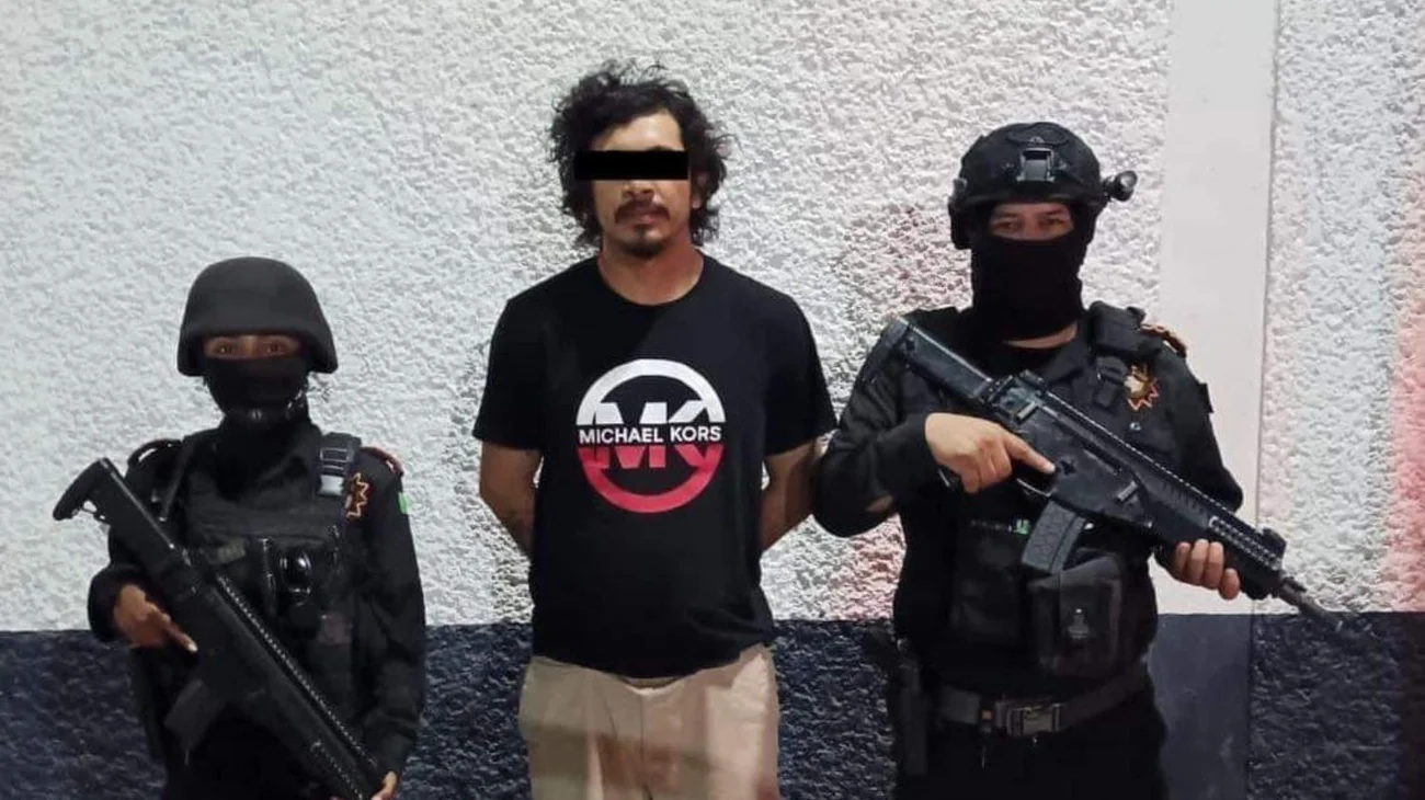 Detienen a hombre que portaba un arma de fuego en Juárez