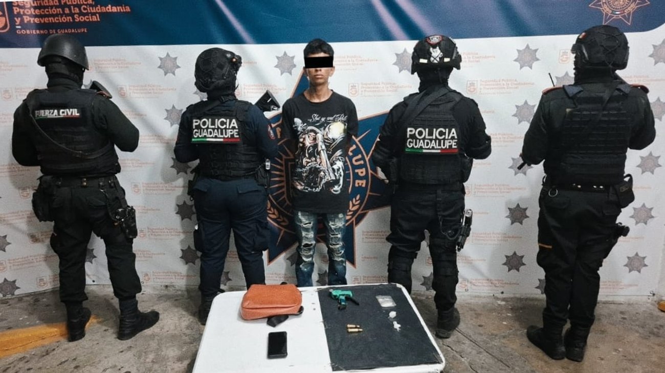 Cae con arma hechiza; tenía orden de aprehensión por homicidio