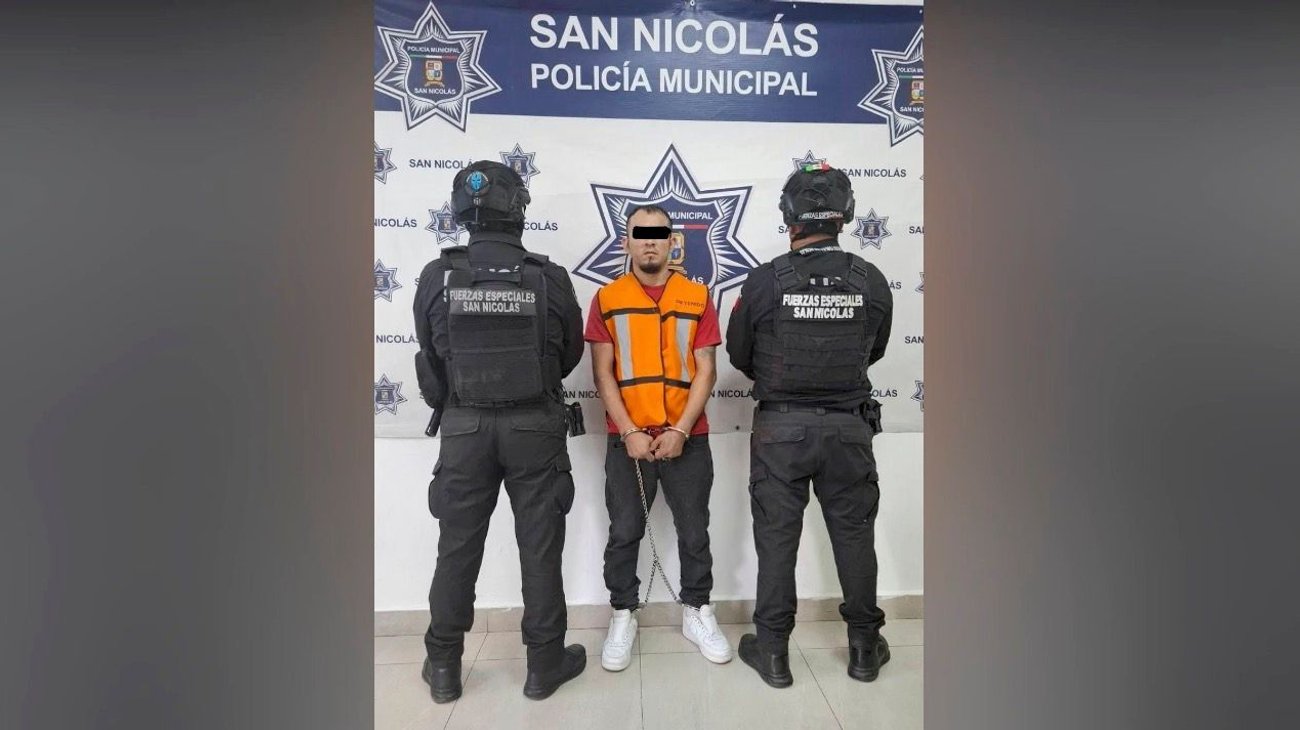 Detienen en San Nicolás a hombre con droga y vehículo robado