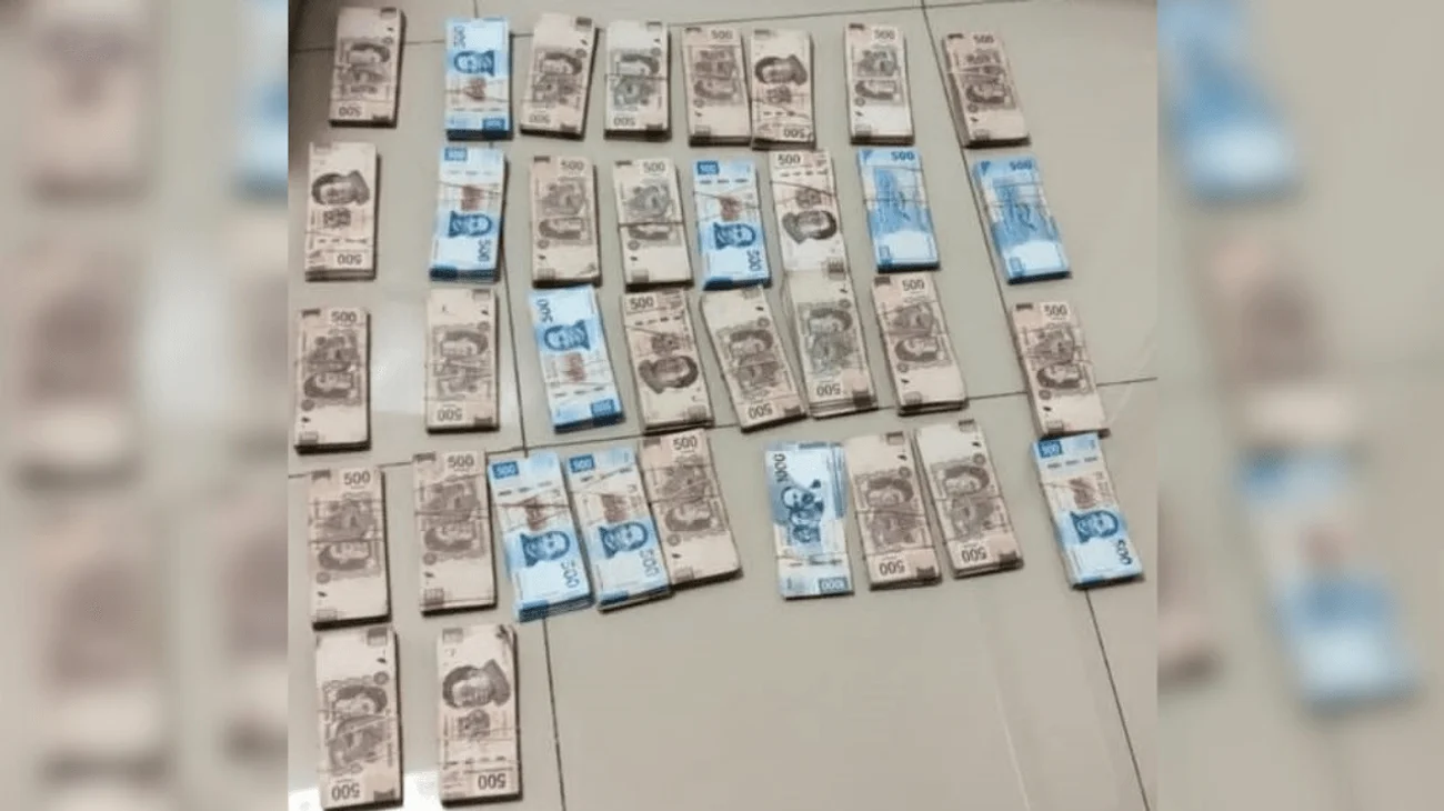 Detienen en aeropuerto a uno con más de un millón de pesos