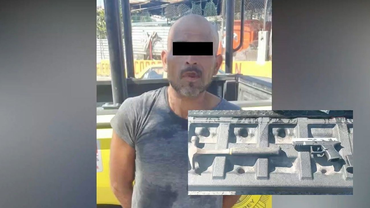 Causa destrozos en negocio; le hallan martillo y pistola