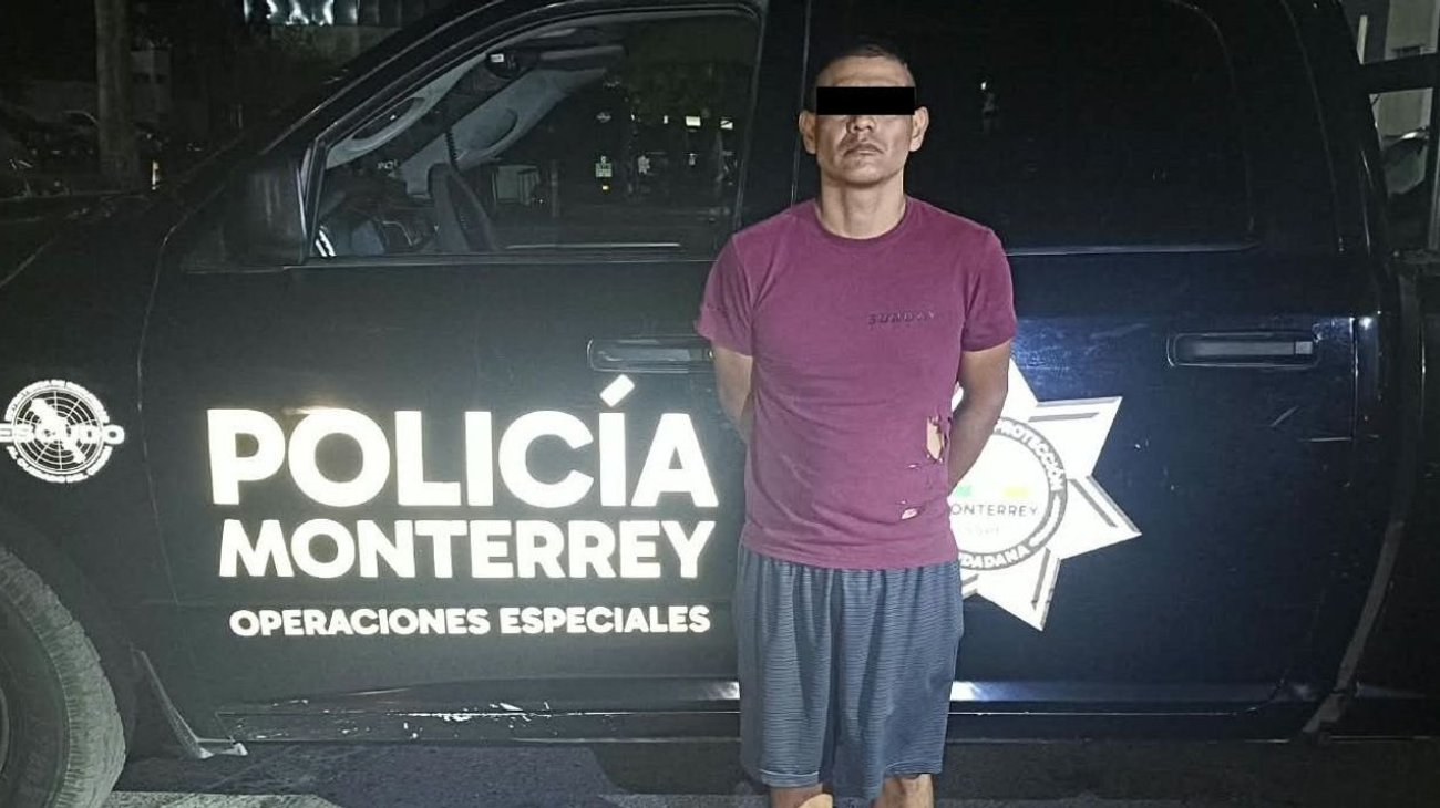 Detienen a hombre con 96 dosis de droga en el Centro de Monterrey