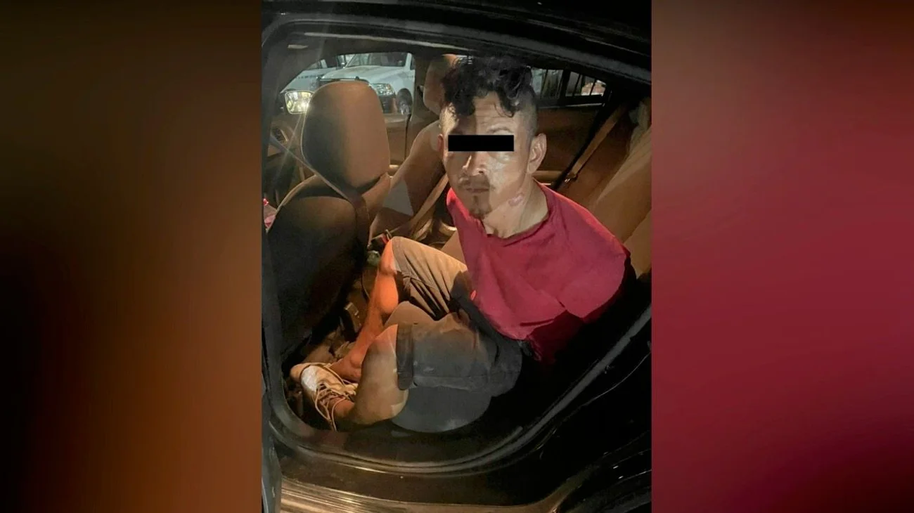 Cae con envoltorios de droga al escandalizar en calles del centro