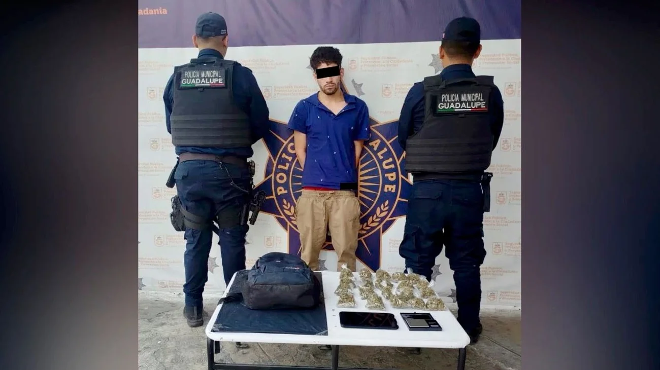 Cae presunto narcomenudista; traía tablet con lista de contactos