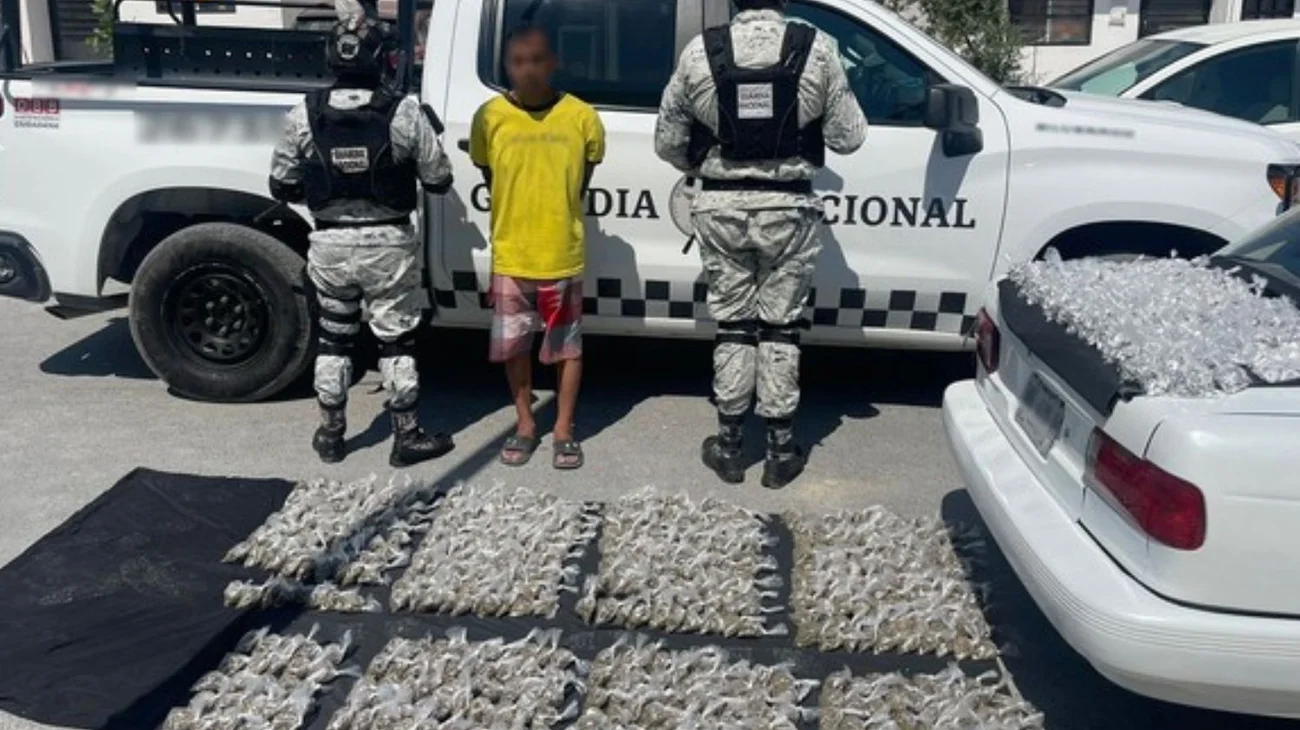 Cae hombre con más de 670 bolsas con drogas en Juárez, NL