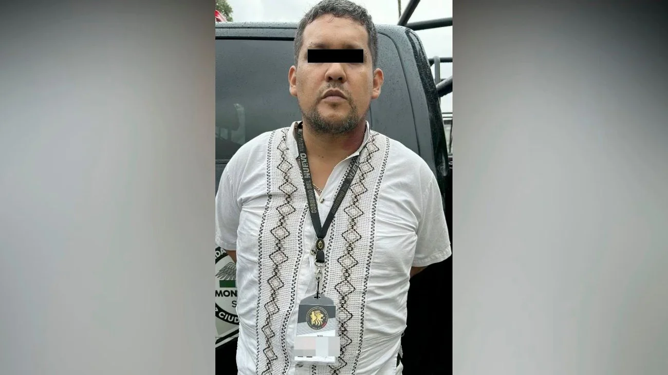 Detienen a falso elemento de la Fiscalía de Nuevo León