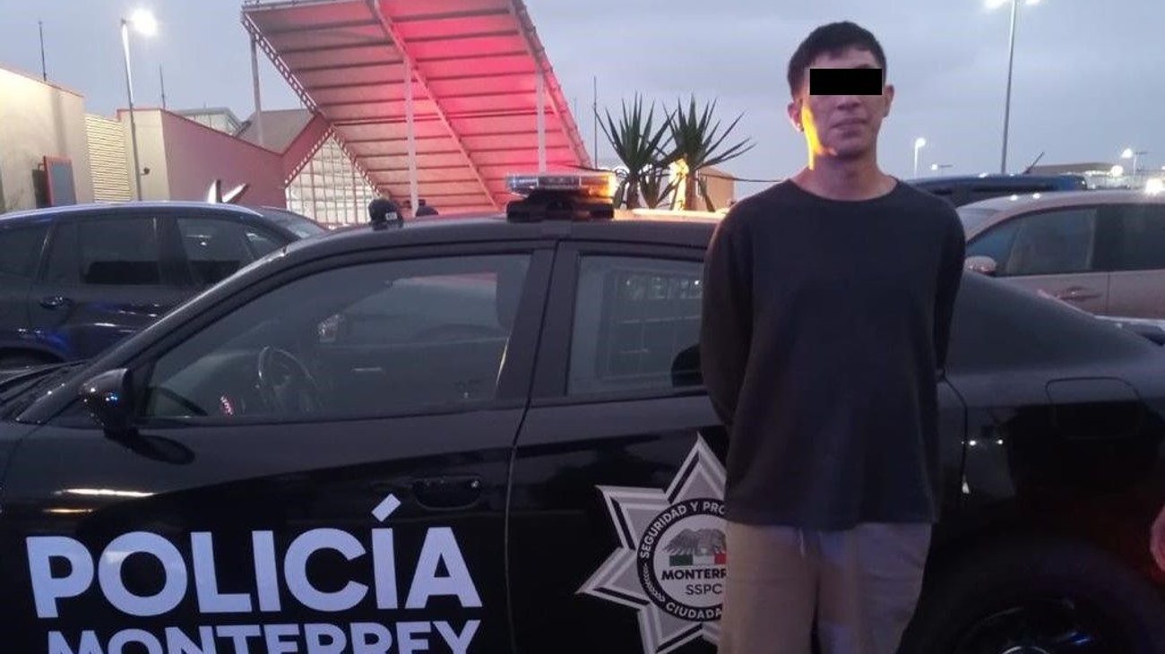 Queda detenido tras robar ropa de tienda departamental