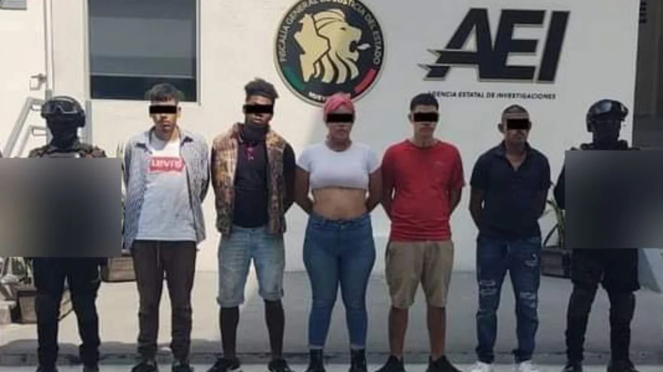 Detienen a 5 narcomenudistas tras persecución en Apodaca