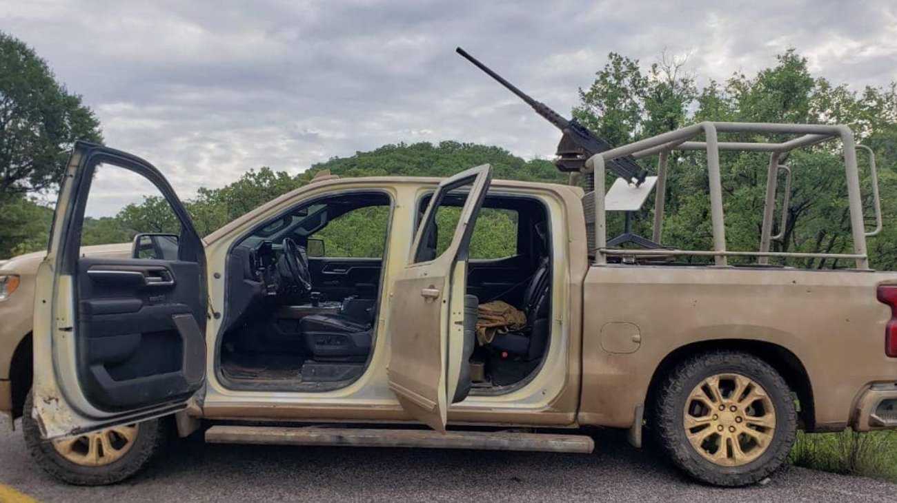 Detienen a individuos vestidos como militares en Sonora