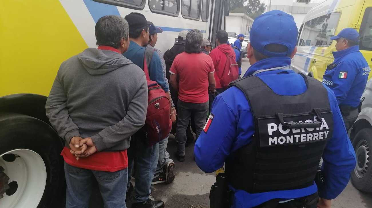 Tras pleito en bar decomisan armas y drogas; detienen a 30