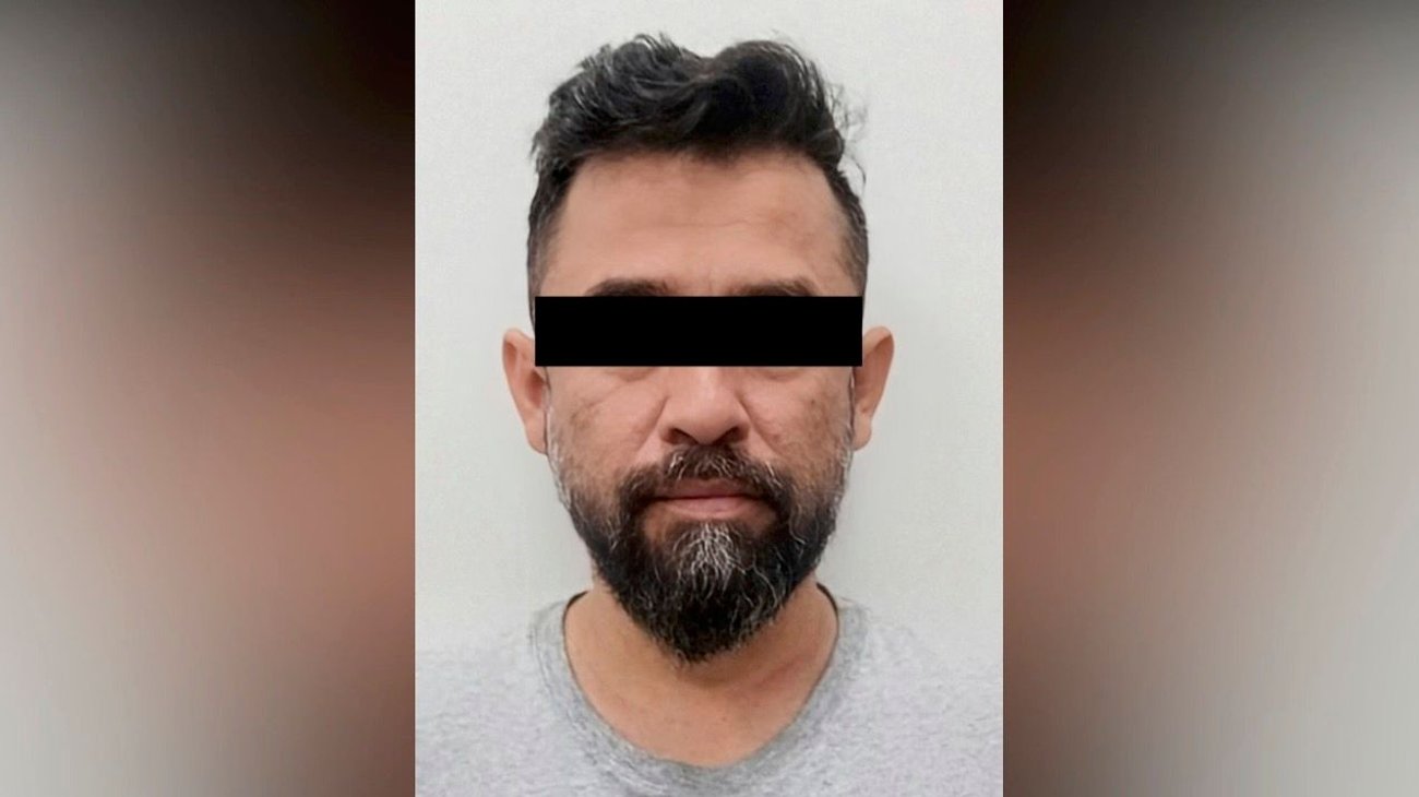 Detienen a hombre por presunta corrupción de menores