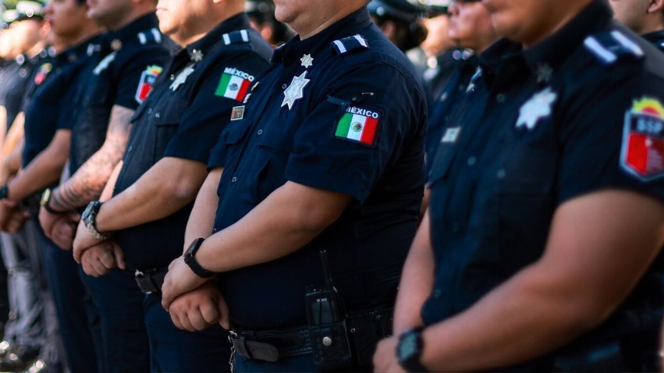 Policías de San Pedro intentan sobornar a mando y los detienen