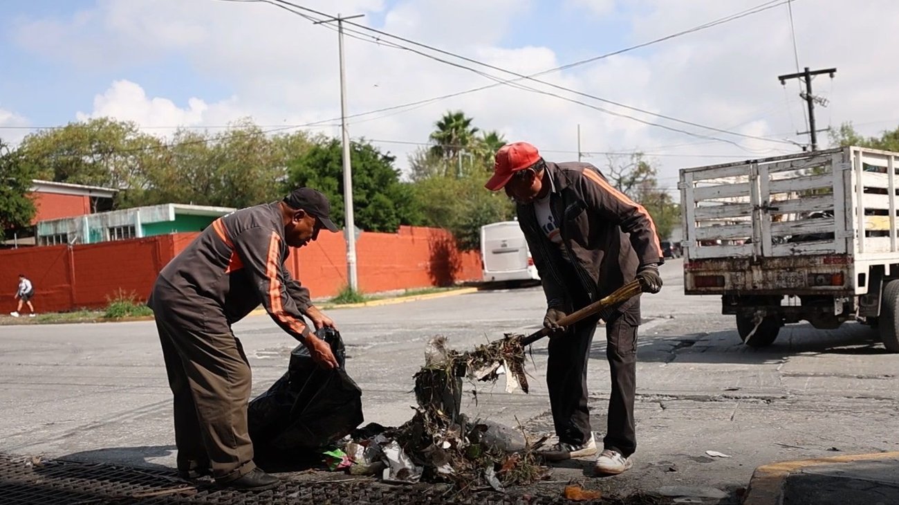 Realiza Guadalupe limpieza de alcantarillas tras lluvias