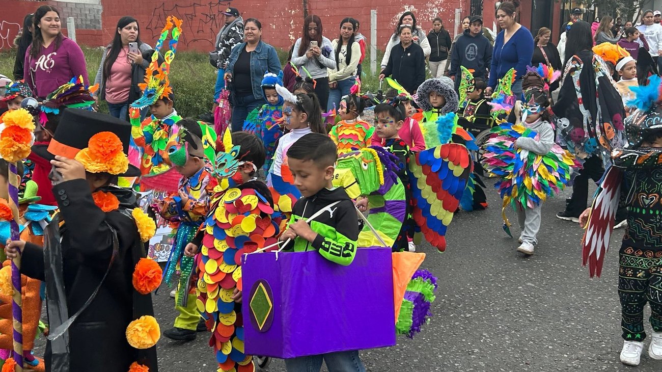 Fomentan en los pequeños las tradiciones del Día de Muertos