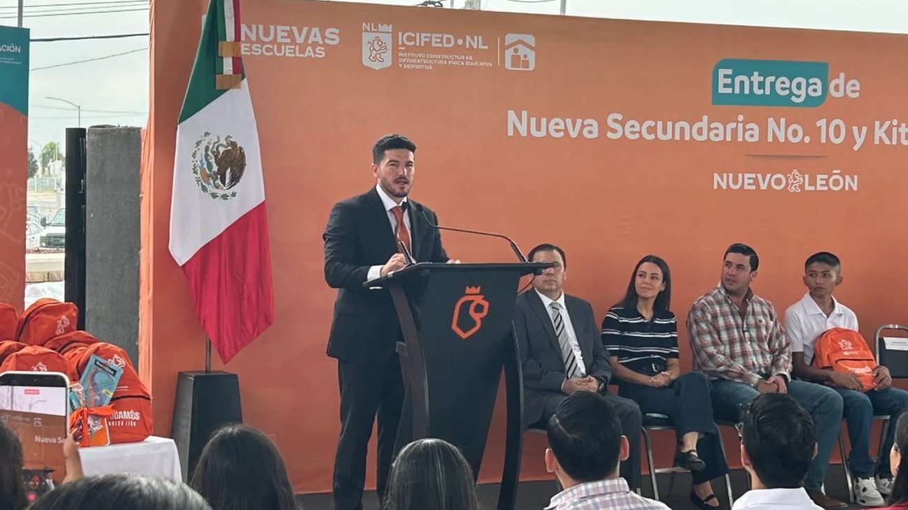 Samuel García plantea usar tren federal como nueva Línea 8