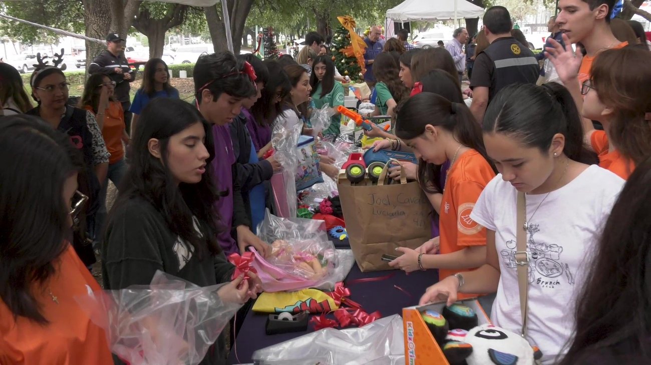 Reúne San Pedro 2,000 juguetes en el Kilómetro del Juguete