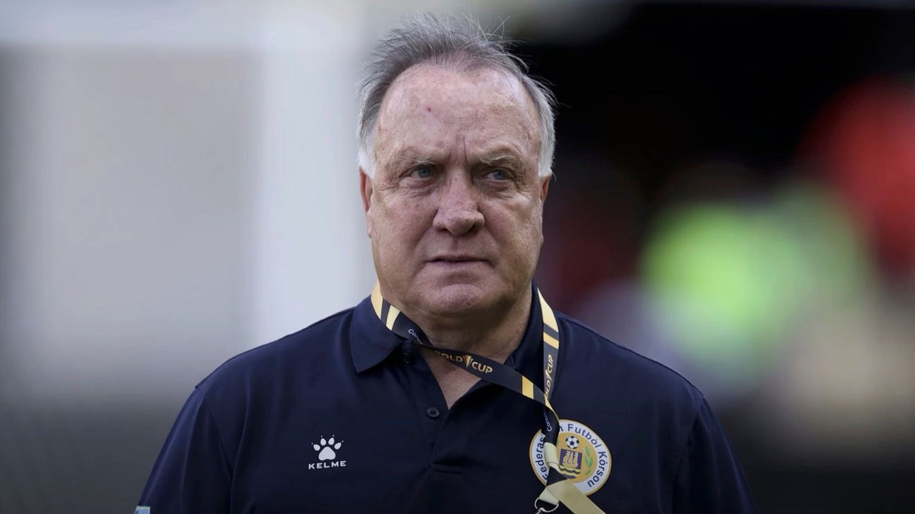 Renuncia entrenador de Curazao a pocos meses del Mundial