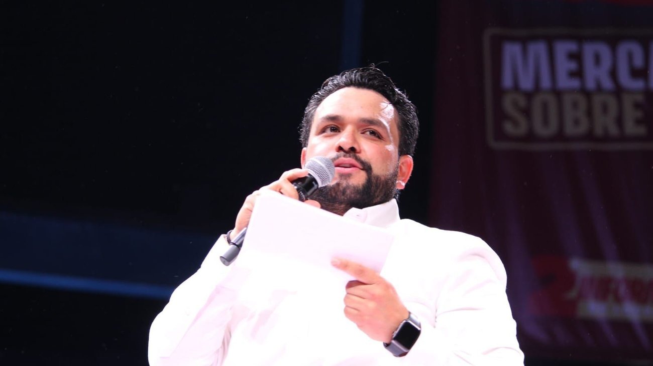 Presenta diputado Alberto Hurtado su segundo informe legislativo