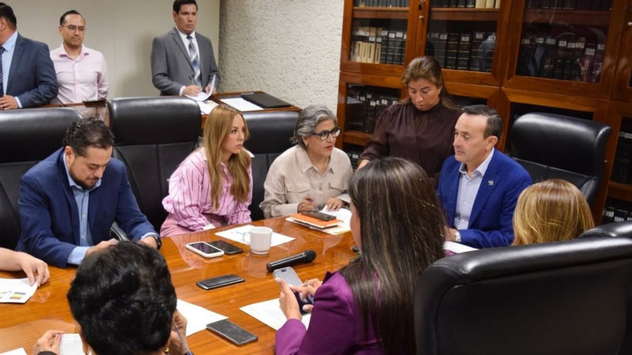 Diputados cancelan 'viaje todo pagado' a España